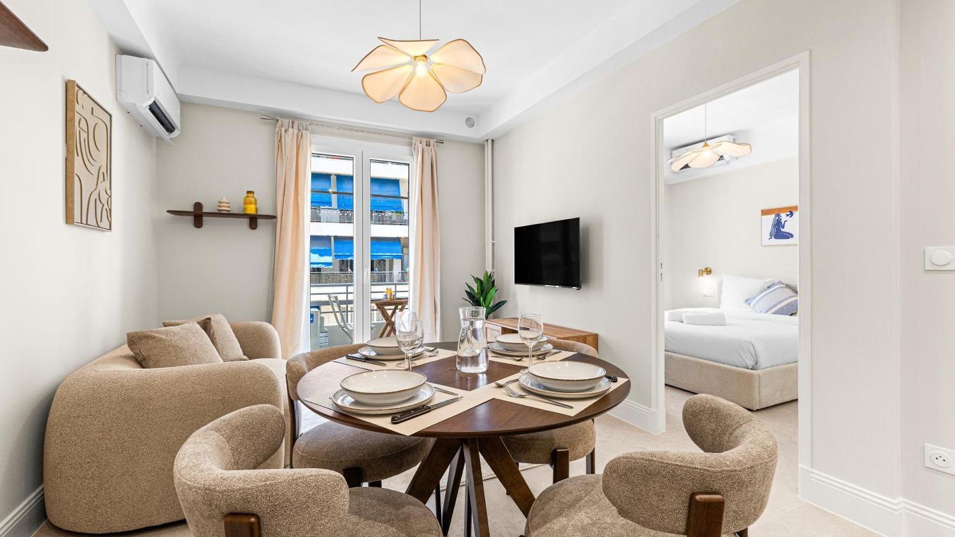 Fully Renovated 2-bedroom Nice