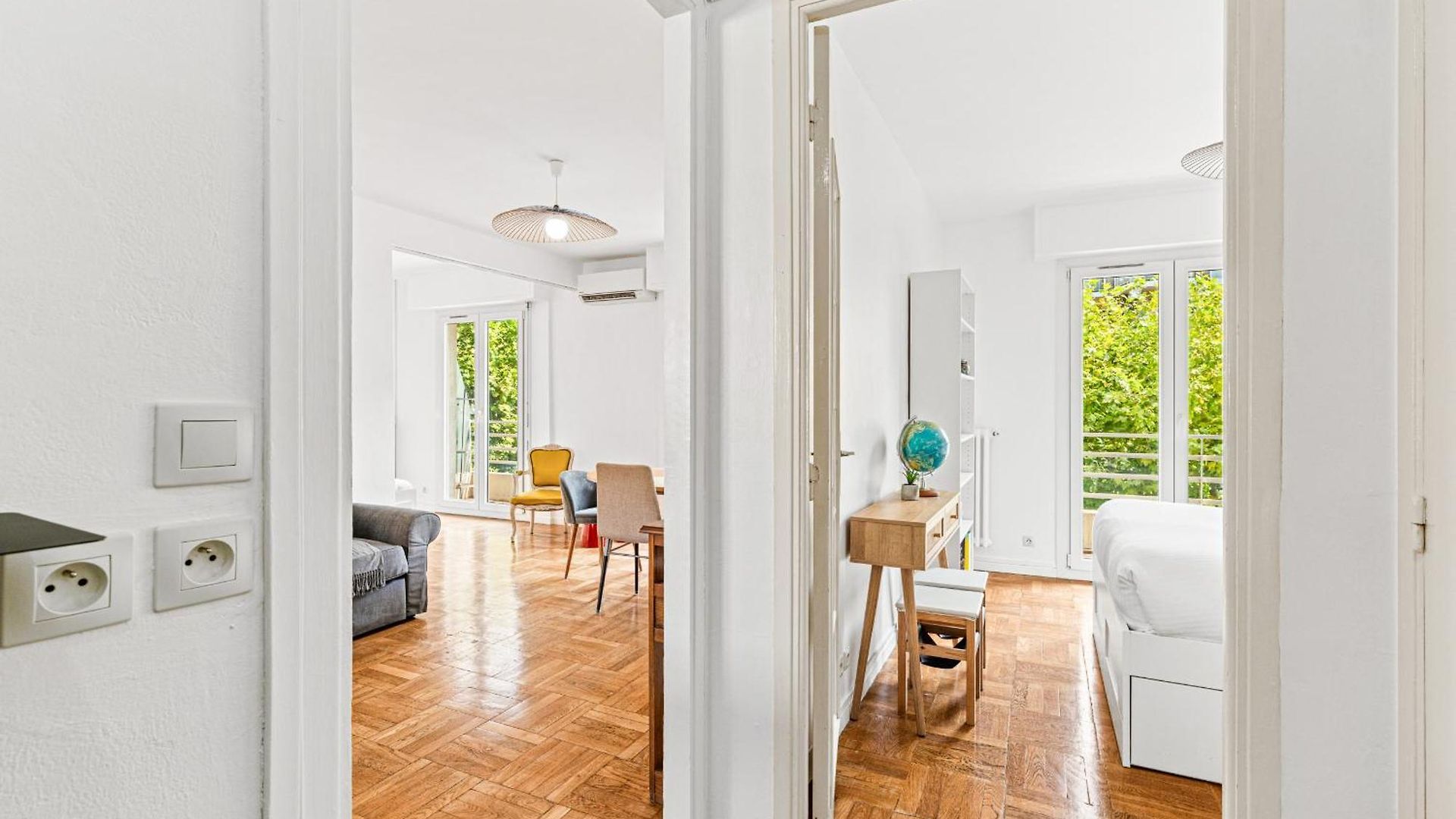 Comfortable & Bright 2 Bedroom Nice