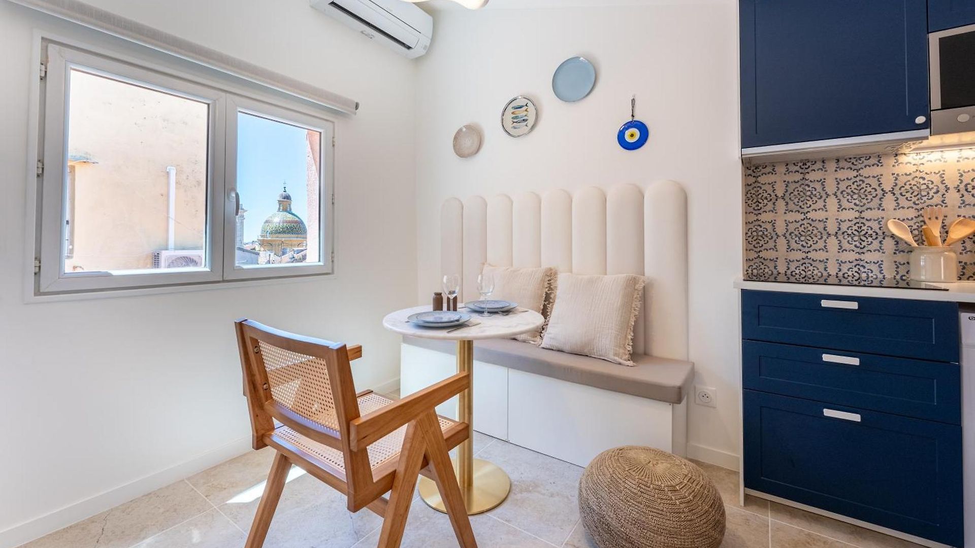 Mediterranean Getaway Old Apartment