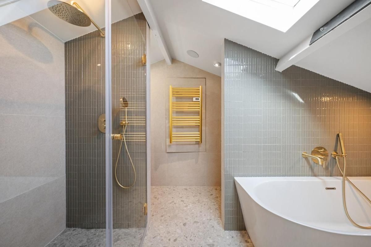 Garibaldi Elegant Duplex With A Soothing View Ac *