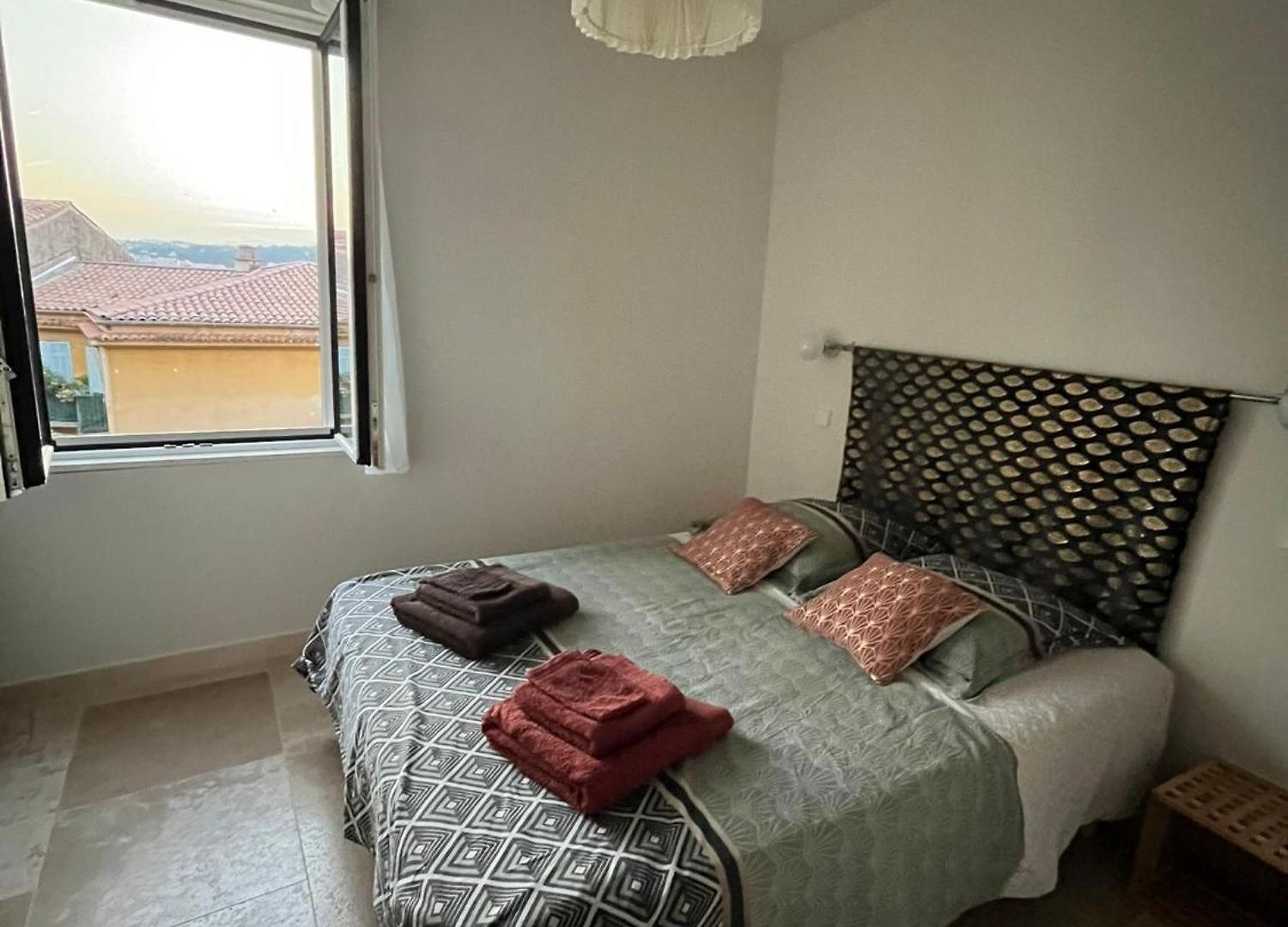 Apartment Lovely In Vieux-nice With Terrace, Garden And Ac - 10 Min To Beaches And Promenade Des Nice