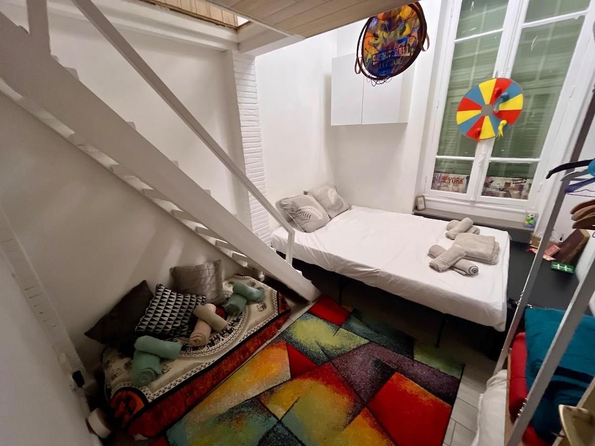 Sleeps 5 - Budget-friendly Flat - And Cozy Apartment Nice