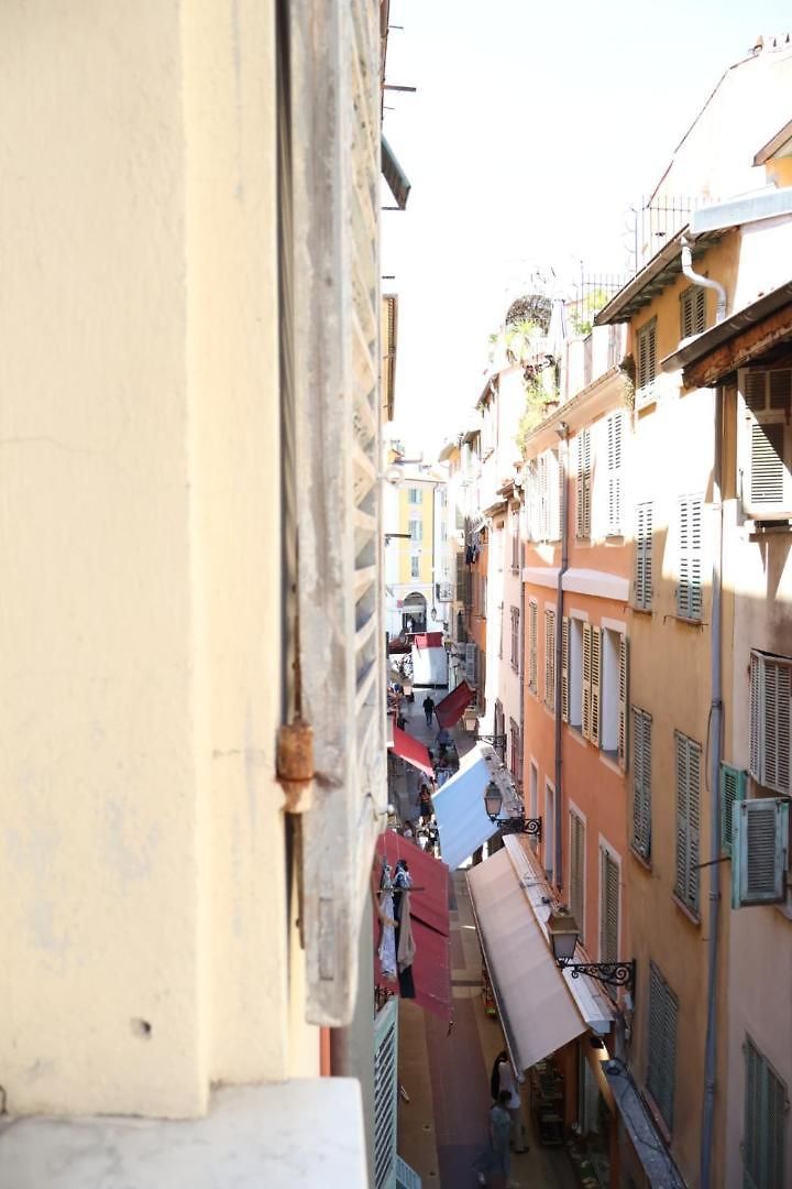 Comfy In Old Town With Mezzanine - Place Garibaldi,