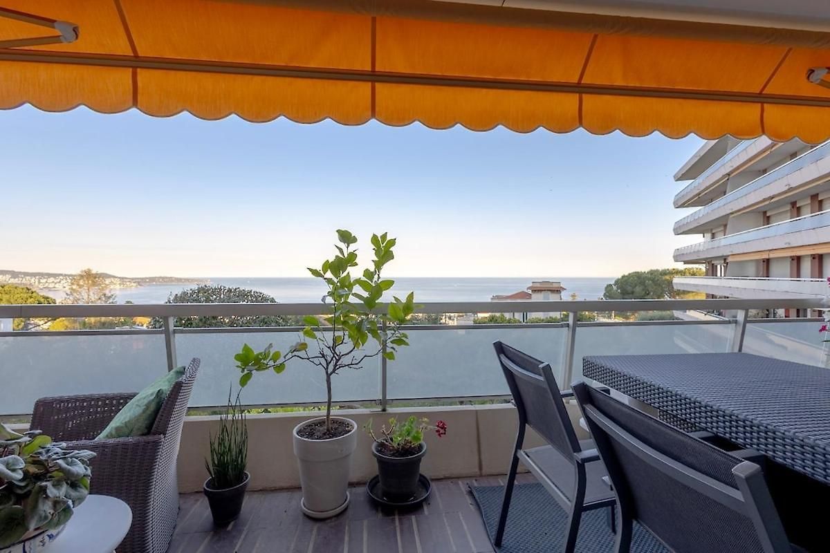 Stunning Sea View 2 Bedroom In Nice