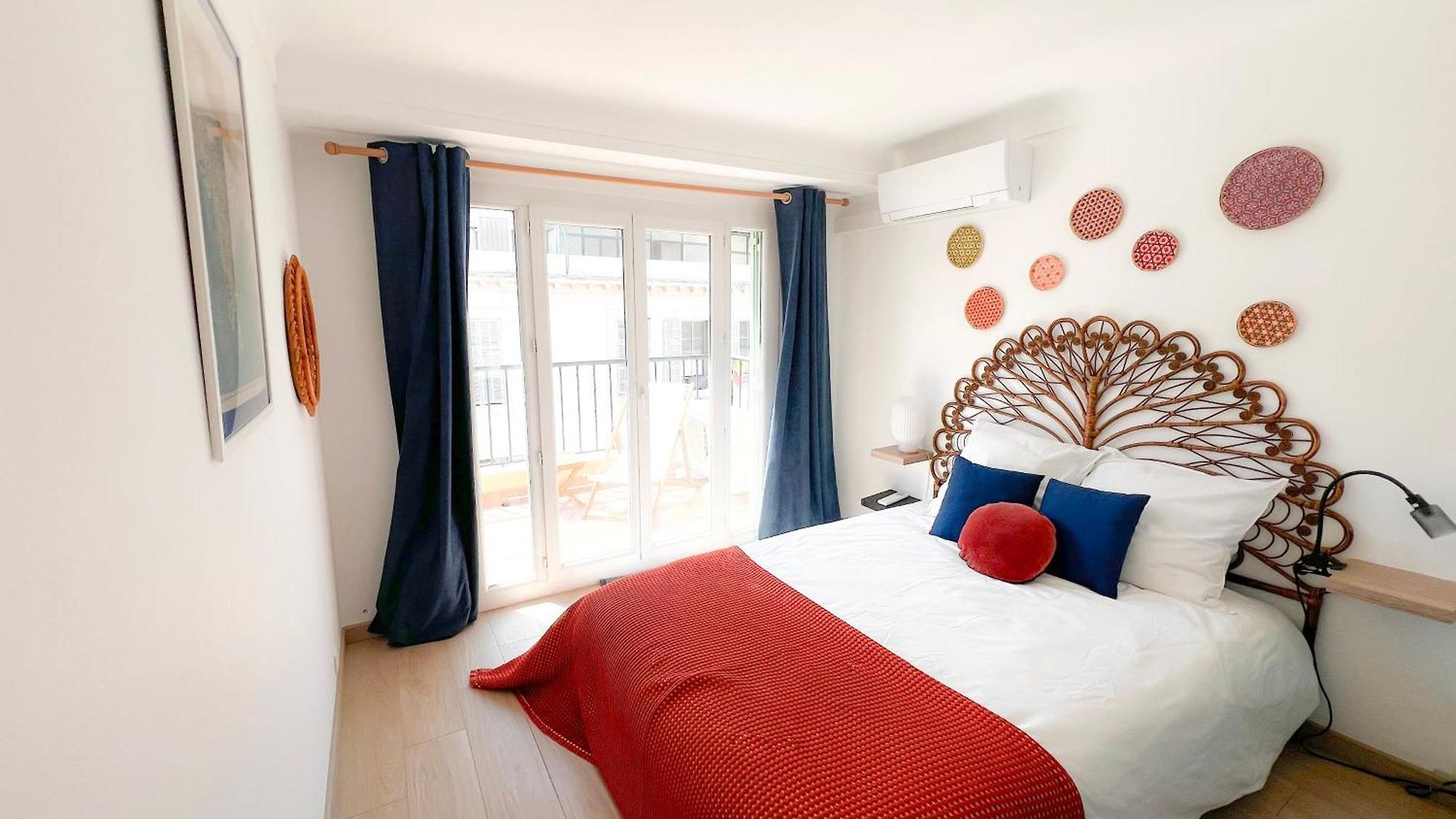 Bright Floor 2br With Large Terrace In Centre Apartment