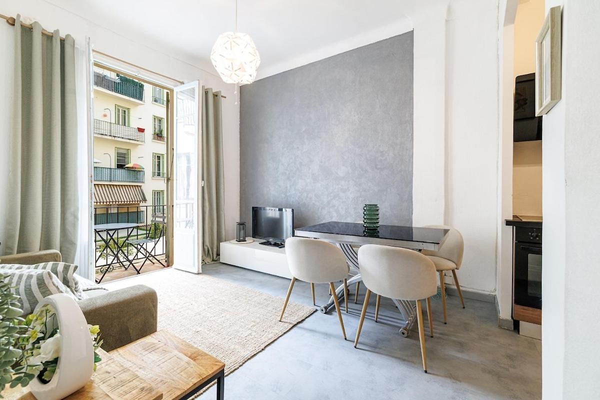 Apartment T2 Avec Balcon *