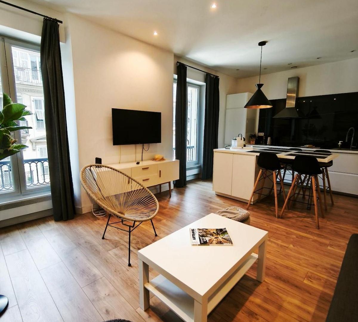 Apartment Spacieux Et - Vieux 5 Mn' A Pied