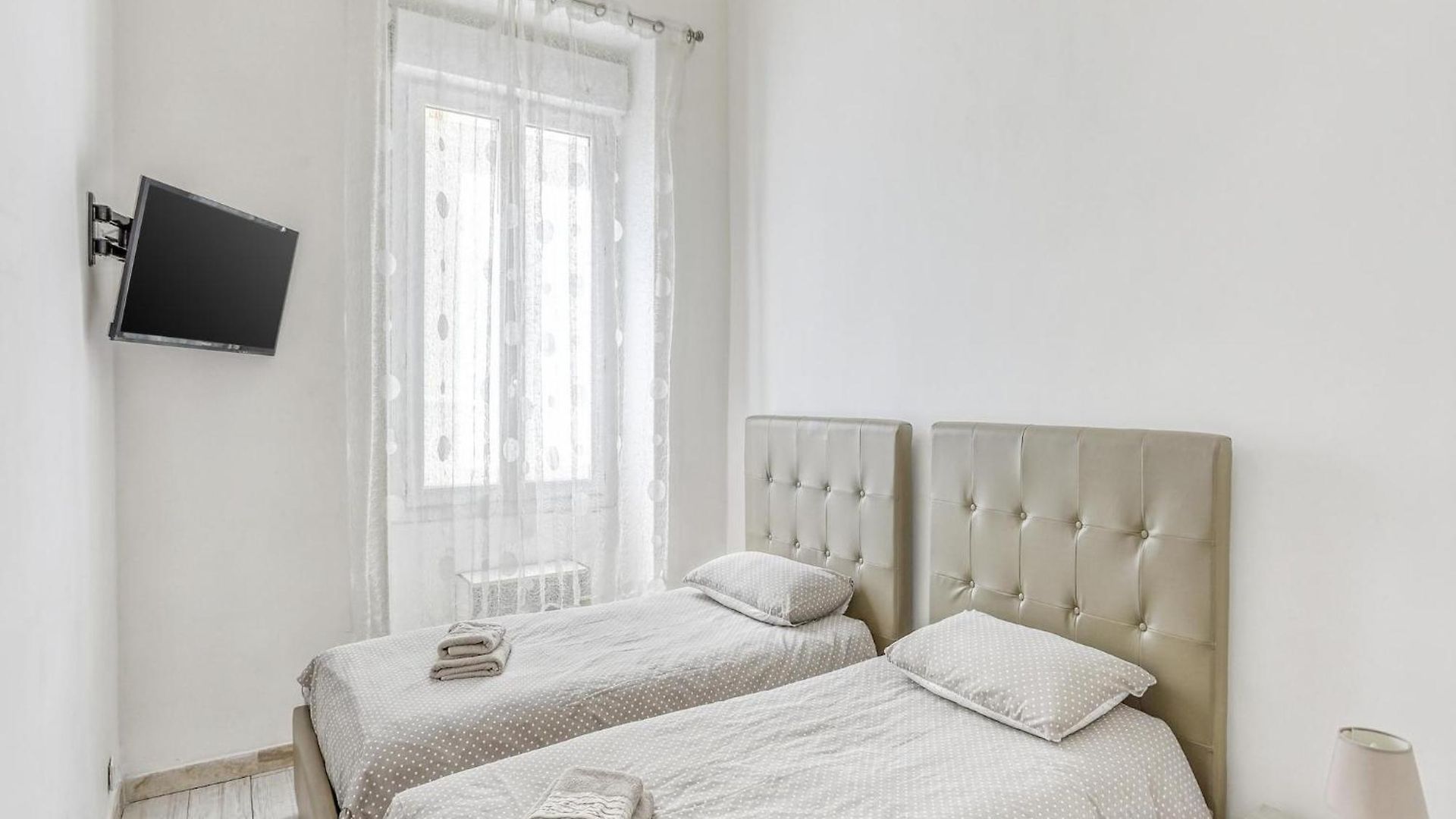 Apartment In Near Beaches