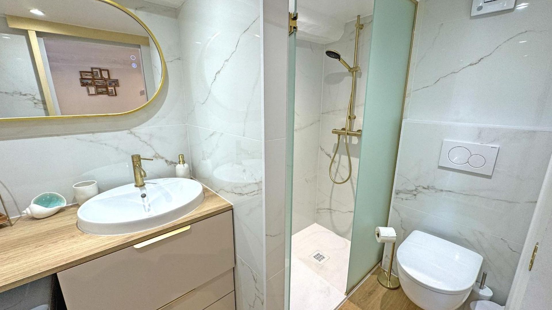 Elegant Seafront Loft Old Town * Nice