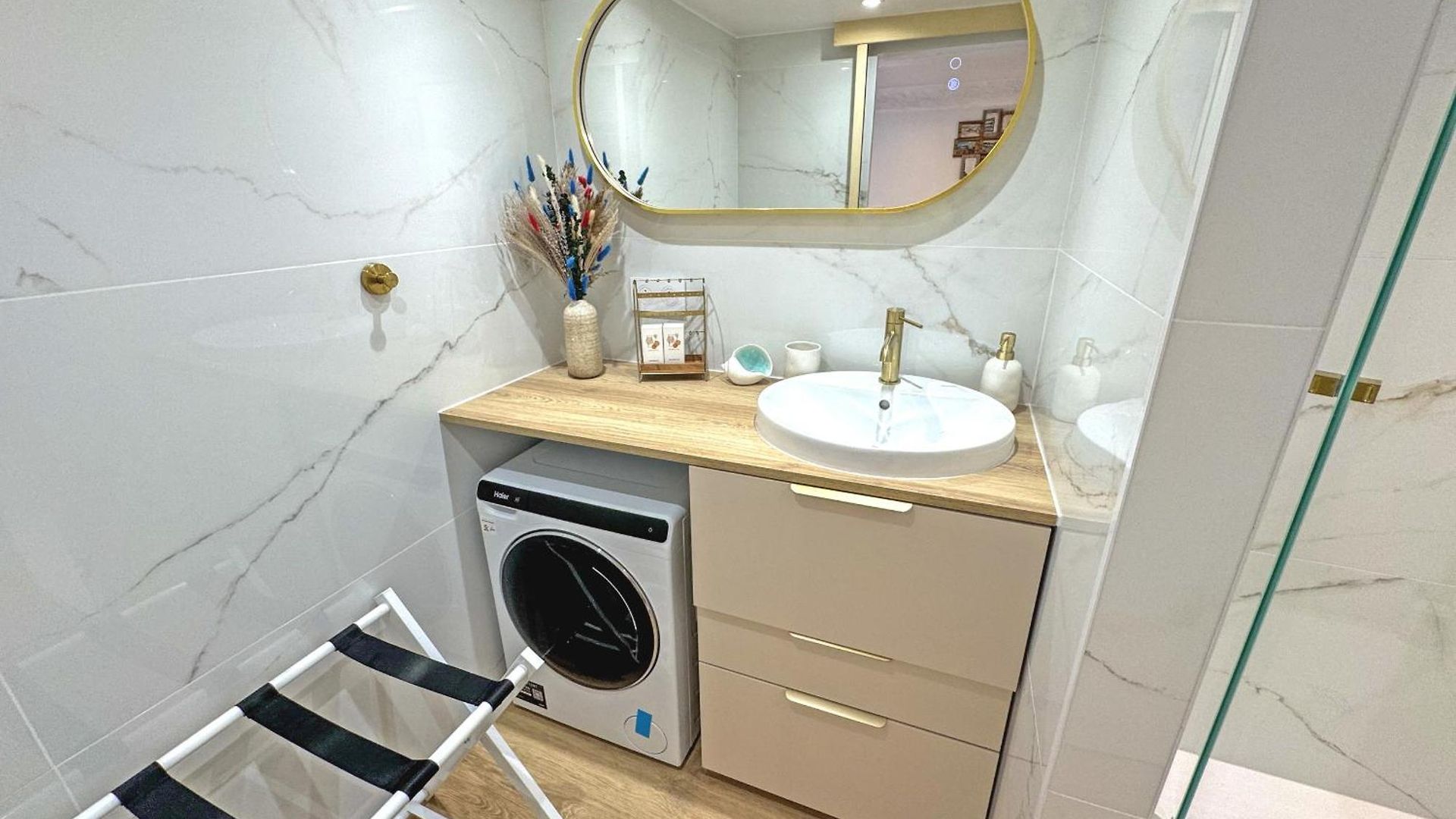 Elegant Seafront Loft Old Town *