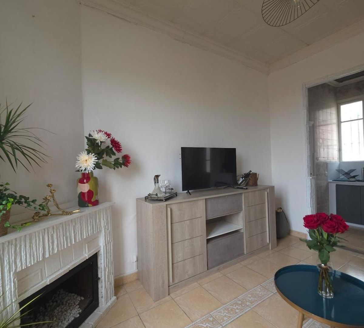 Charming House With Sea View In Nice