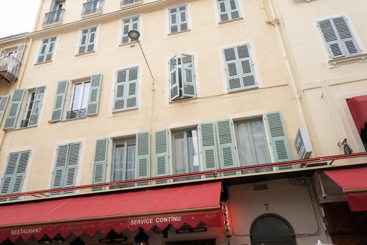 Esprit De France Apartment *