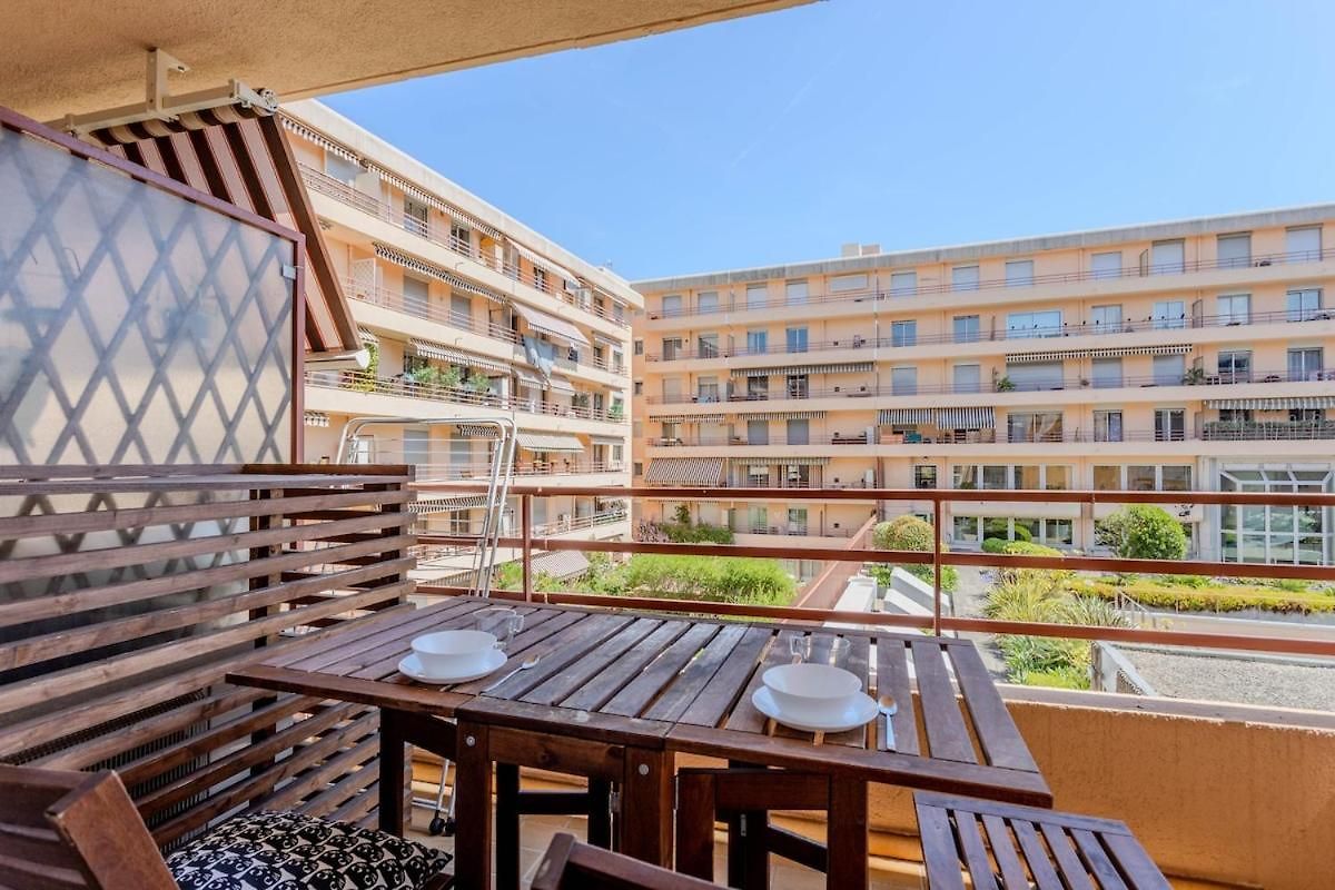 Gioffredo A 2 Pas Massena Climatise Apartment *