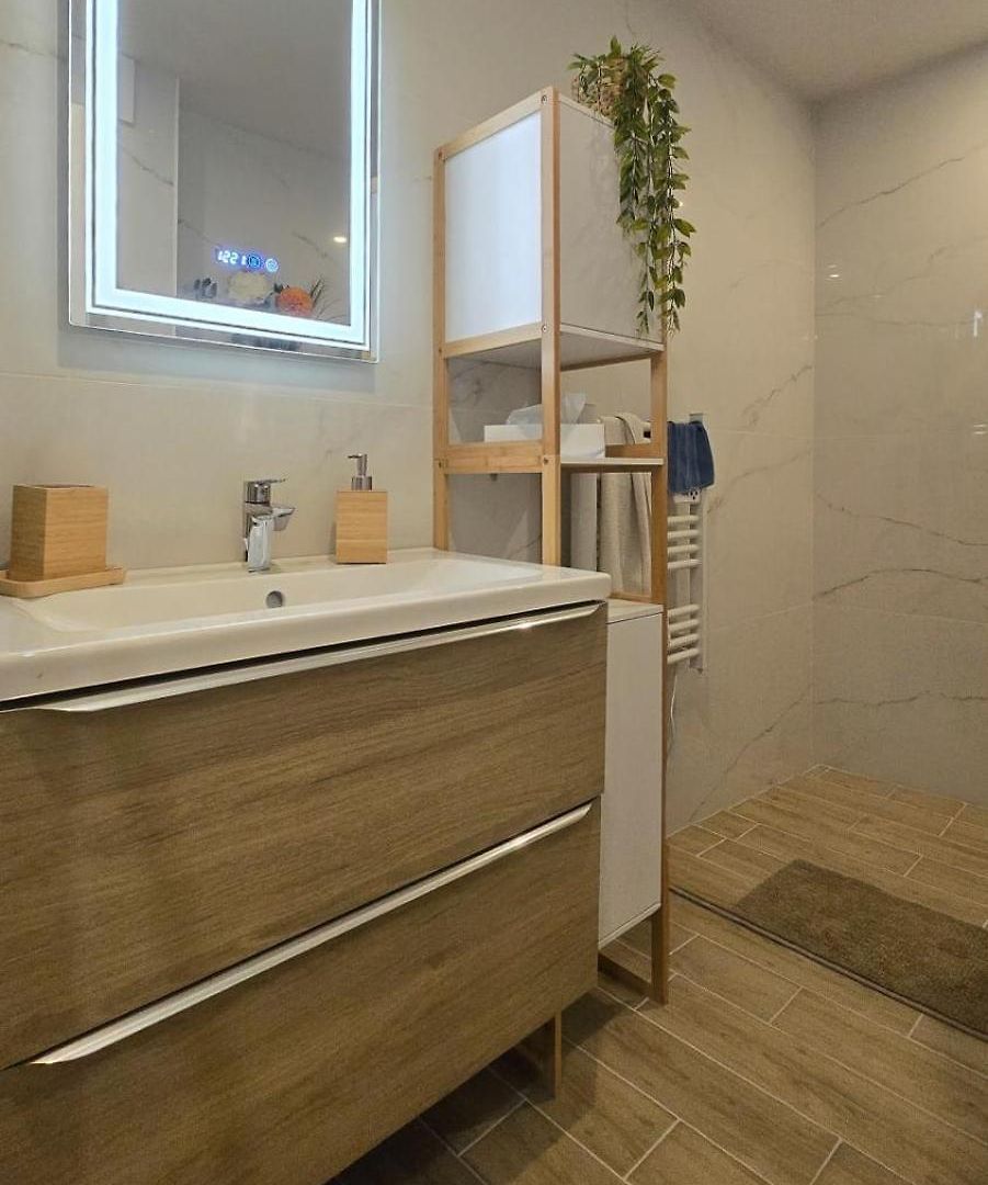 Apartment 4 Guests Promenade Des *