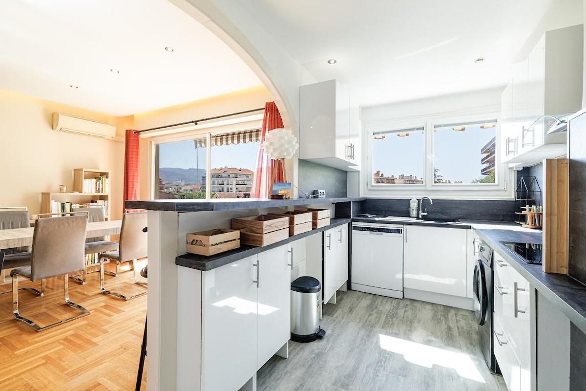Spacieux T3 Avec Balcon Confort Et Convivialite Apartment Nice