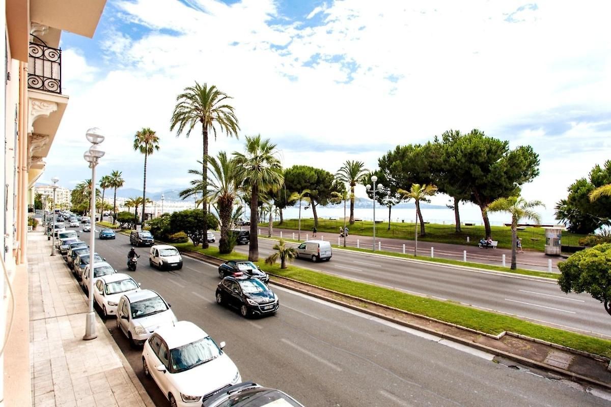 Promenade Sea View 2 Bedrooms, Ac, Wifi Apartment *