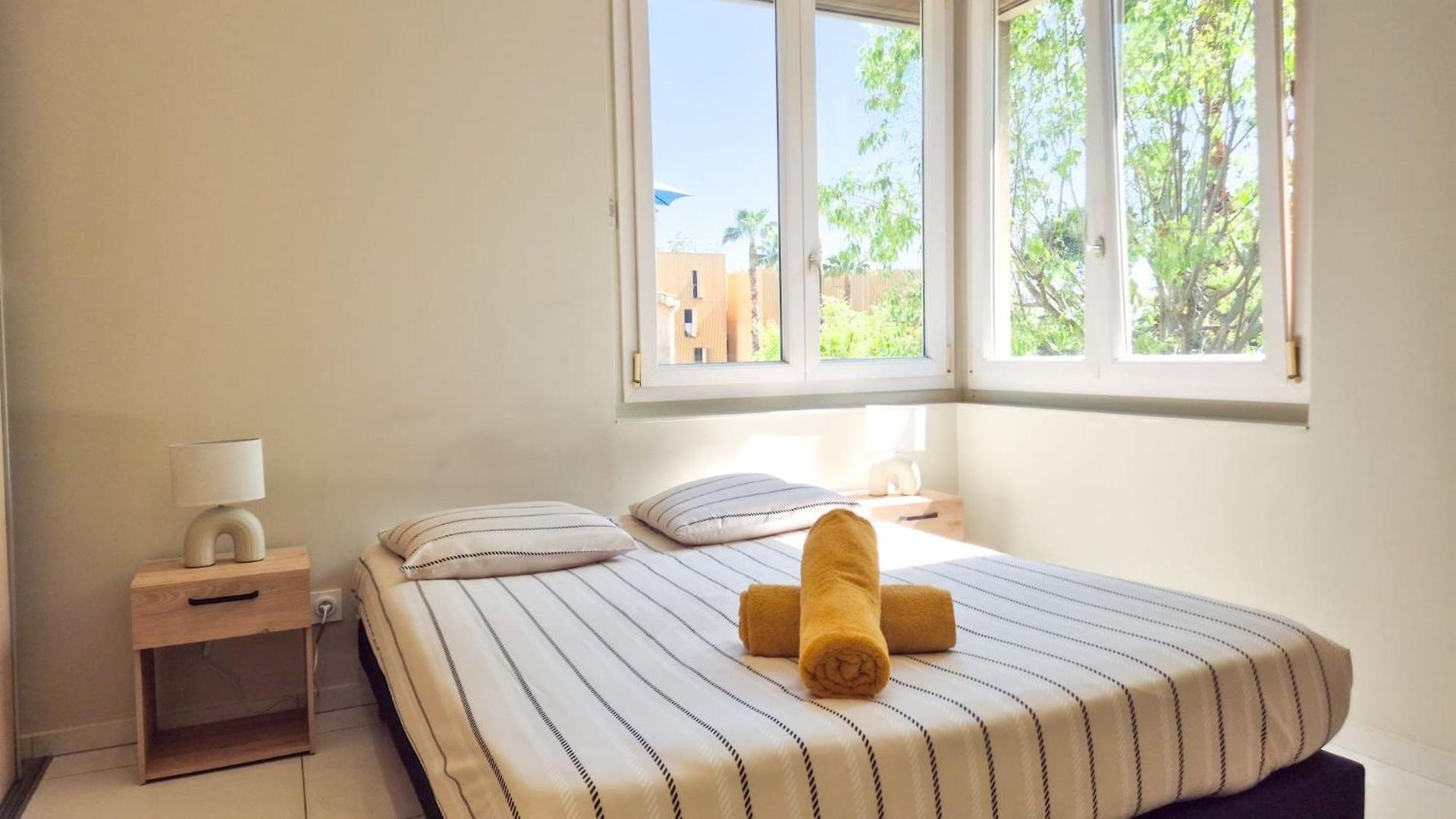T4 Moderne Climatise - Parking Prive- Terrasse - - Apartment *