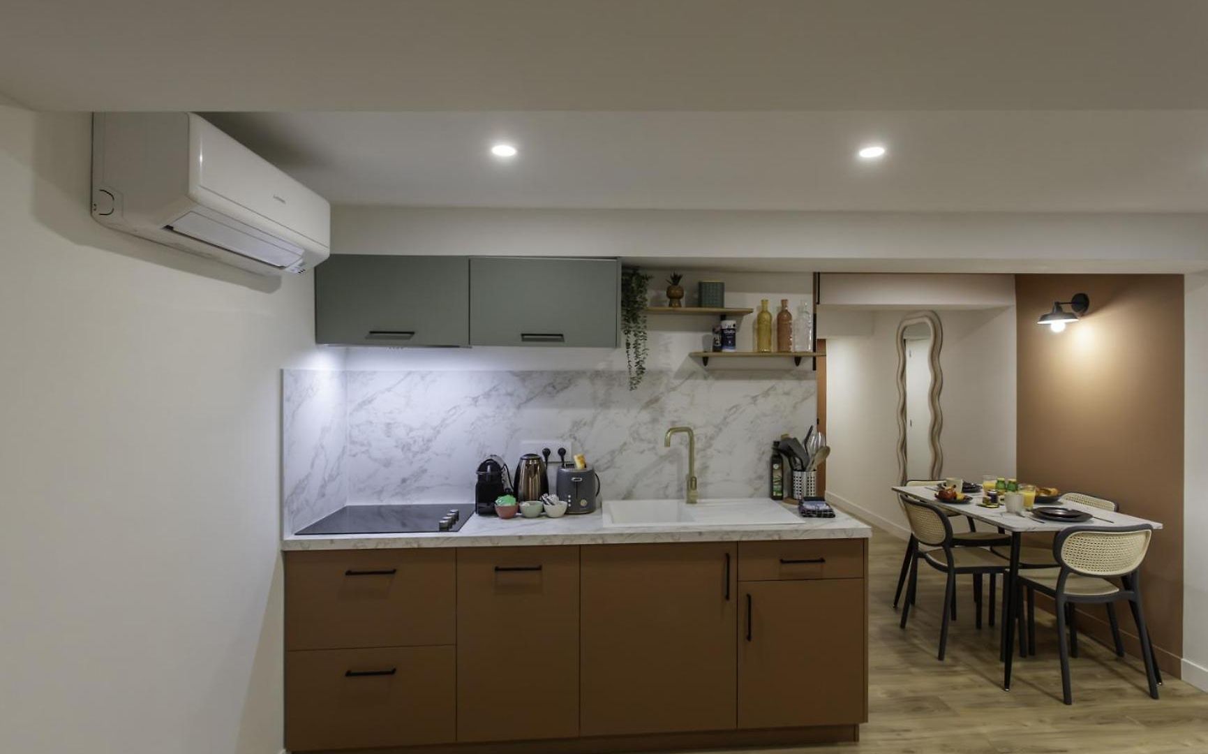 Apartment #20 Staywizus - 1 Bdr Heart Of Old Town Ac Wifi 5 Mins To Sea Nice