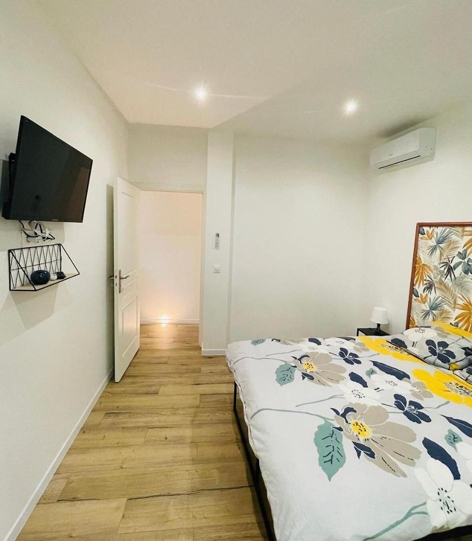 Bel Appartement Avec Toit-Terrasse, 2 Chambres, Centre Ville De Nice