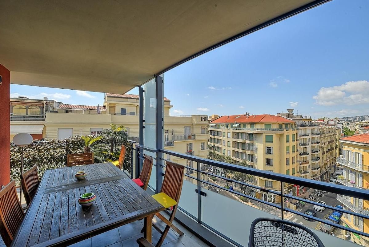 Apartment Lovely 4-bedroom Family In Nice