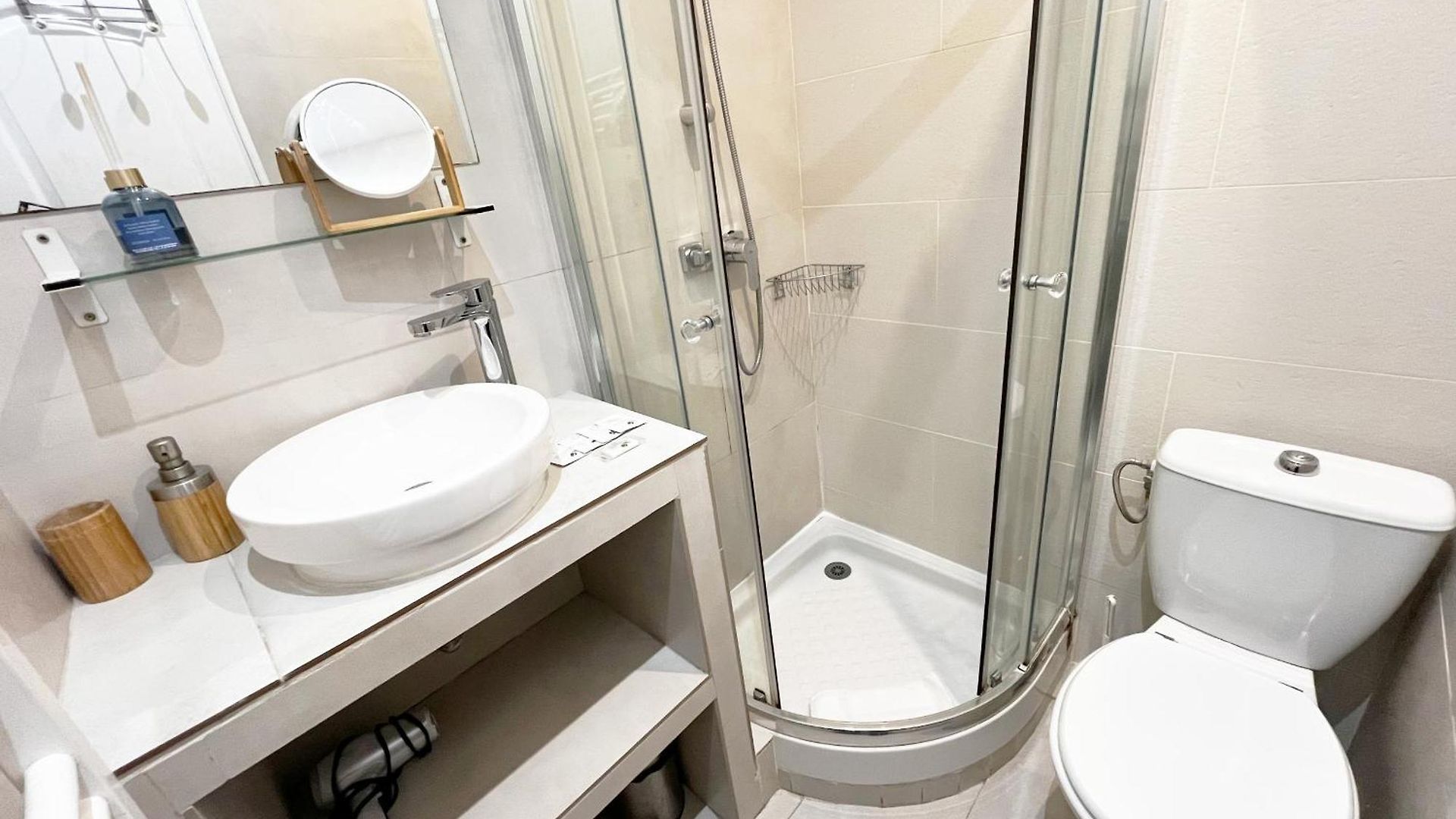 B Ot Espace Barillerie 12 - Old Town Promenade Des Apartment