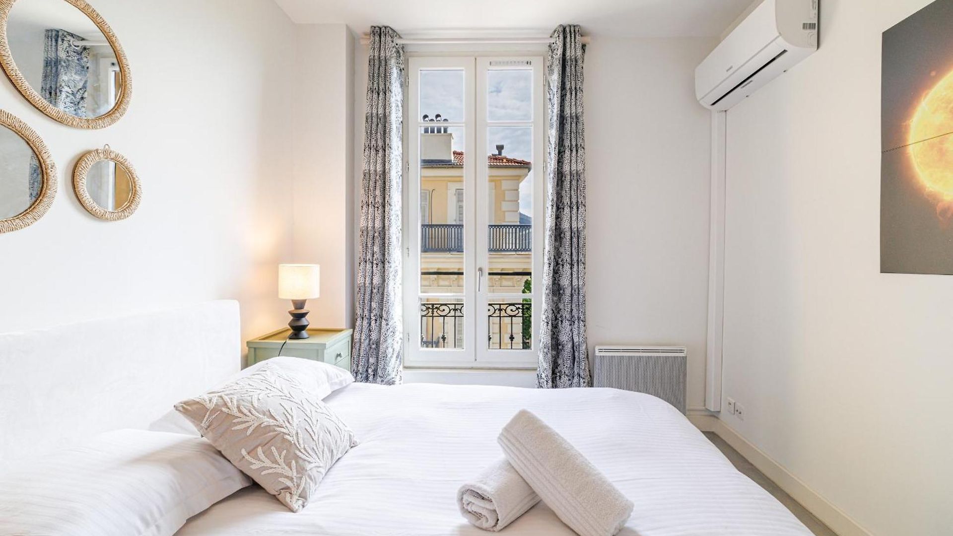 Apartment Charming 1 Bdr In The Center *