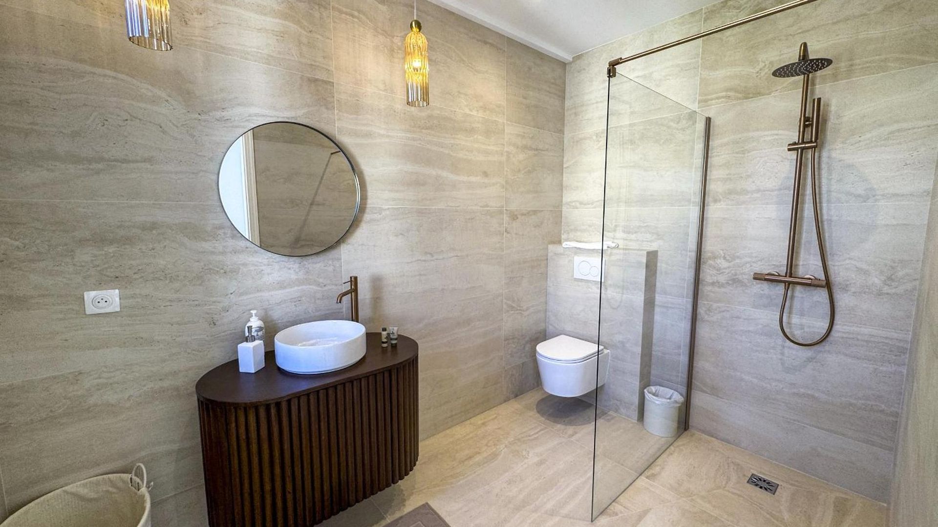Bourgeois Sea View Promenade Des Apartment *