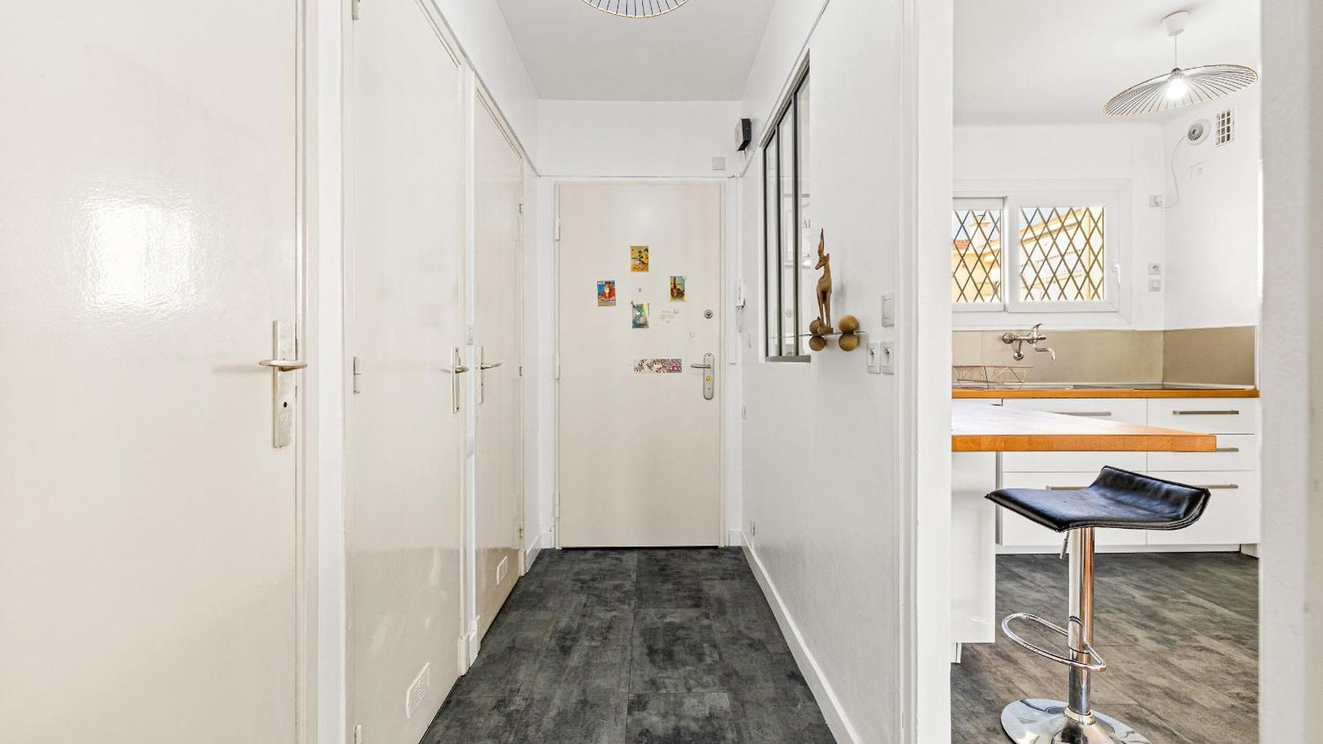 Comfortable & Bright 2 Bedroom