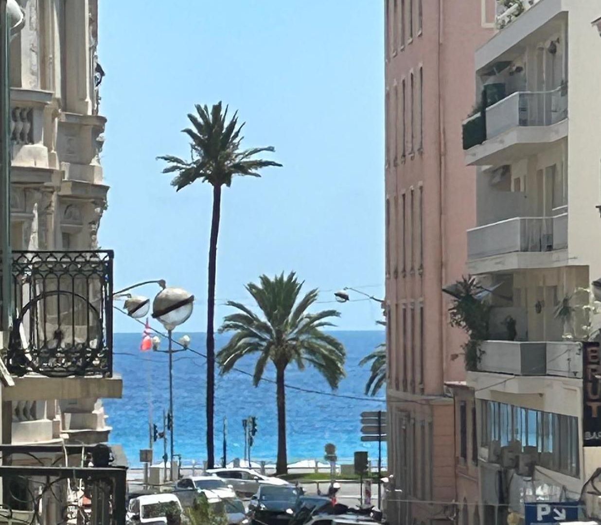 Apartment White Palace - 1 Min - Carre D'or - Promenade