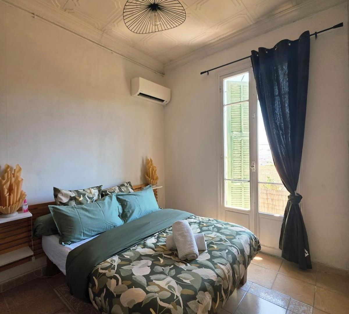 Apartment Charming House With Sea View In