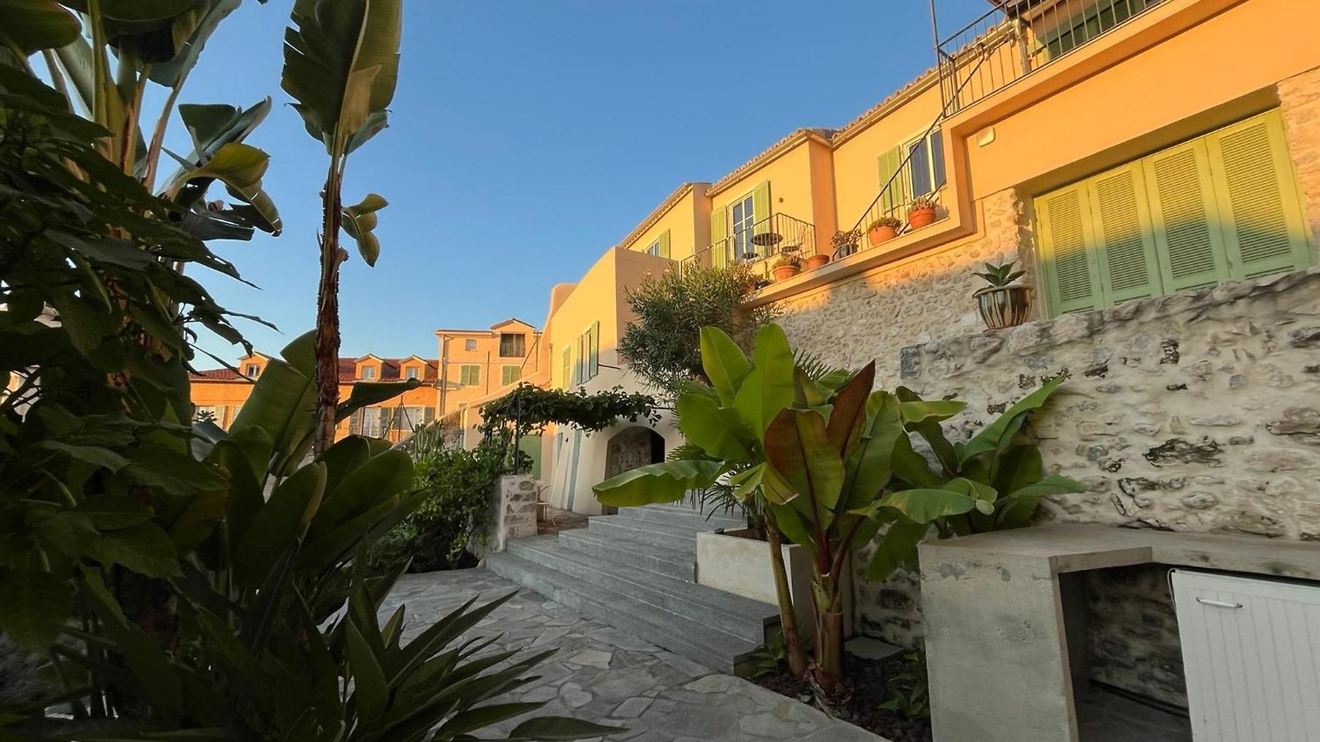 Lovely In Vieux-nice With Terrace, Garden And Ac - 10 Min To Beaches And Promenade Des * Nice
