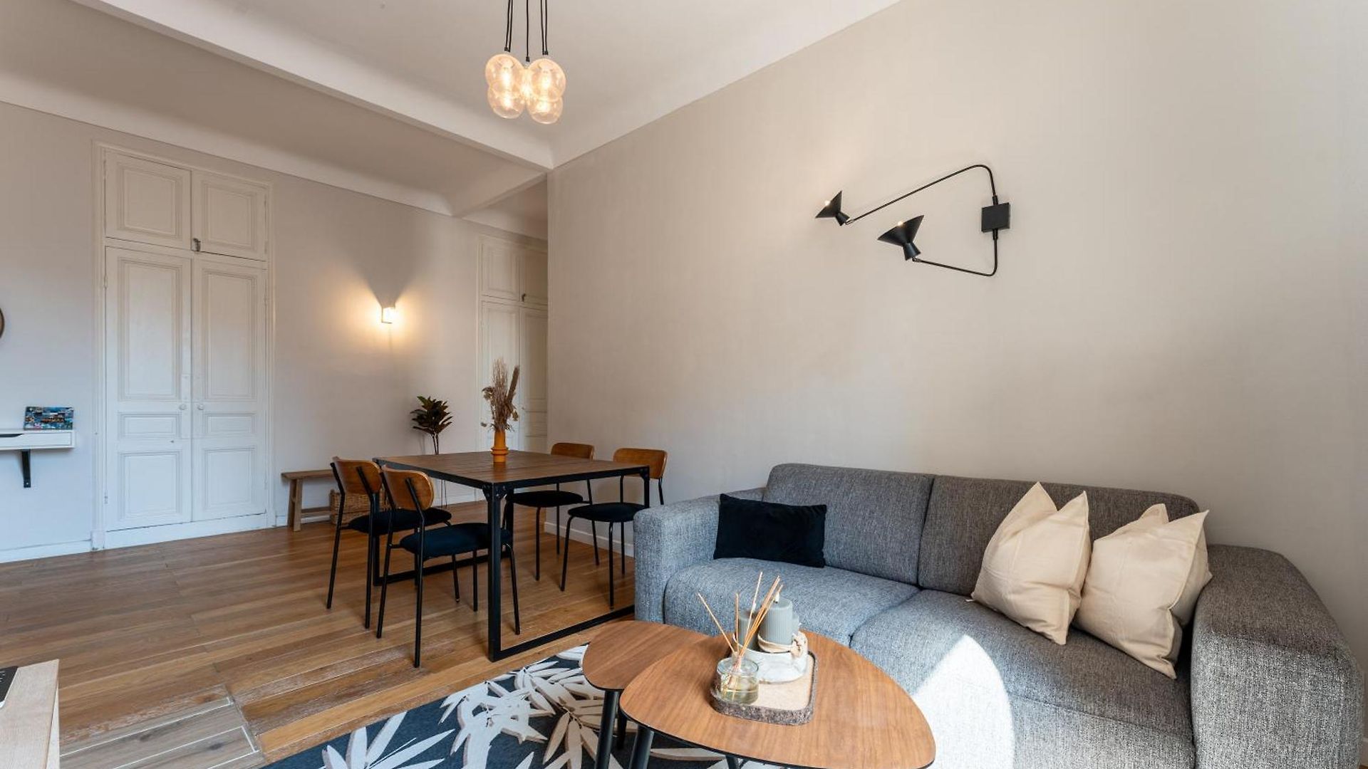 Apartment Bright 2 Center