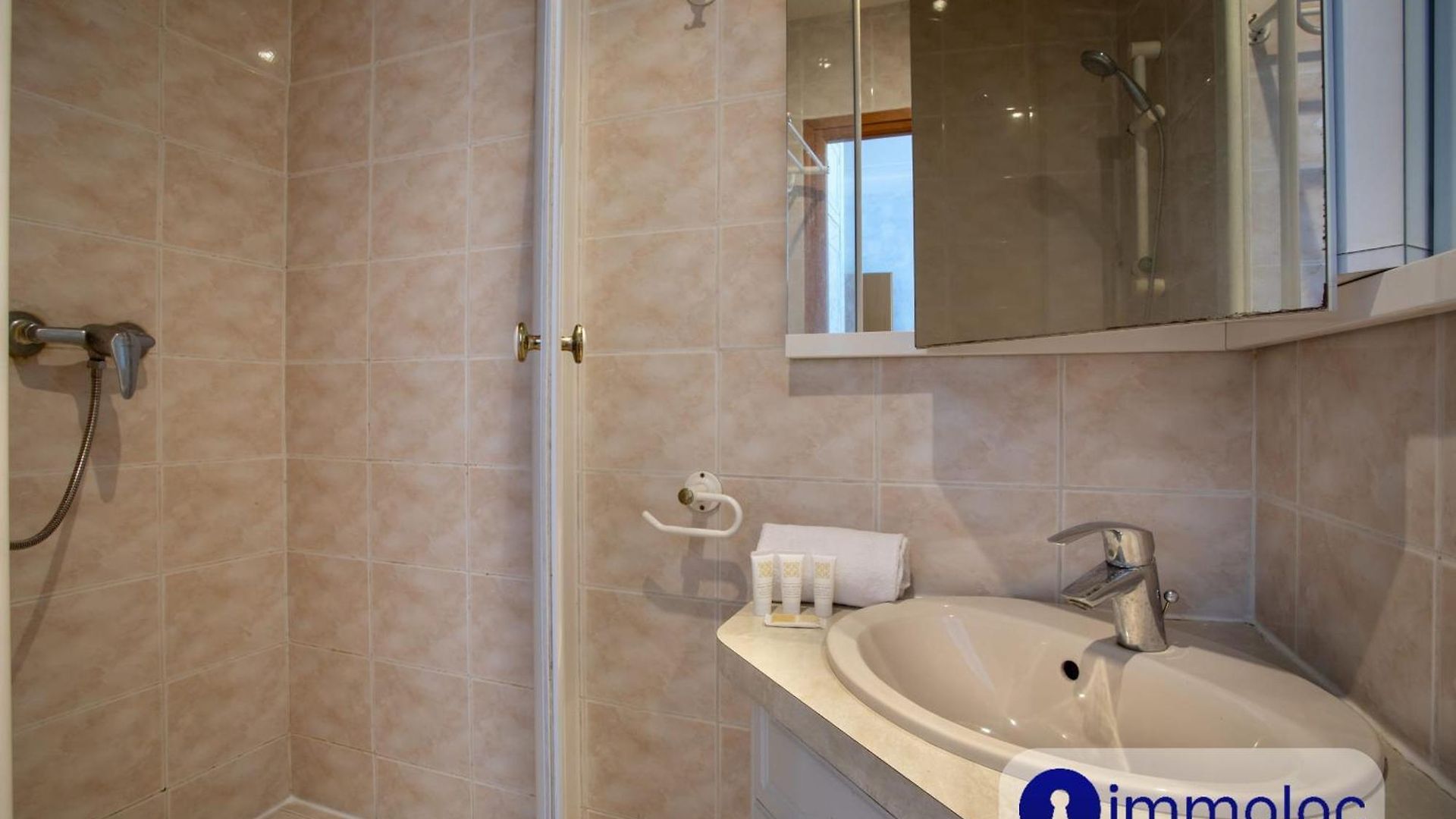 Spacious With Terrace In The Cimiez District