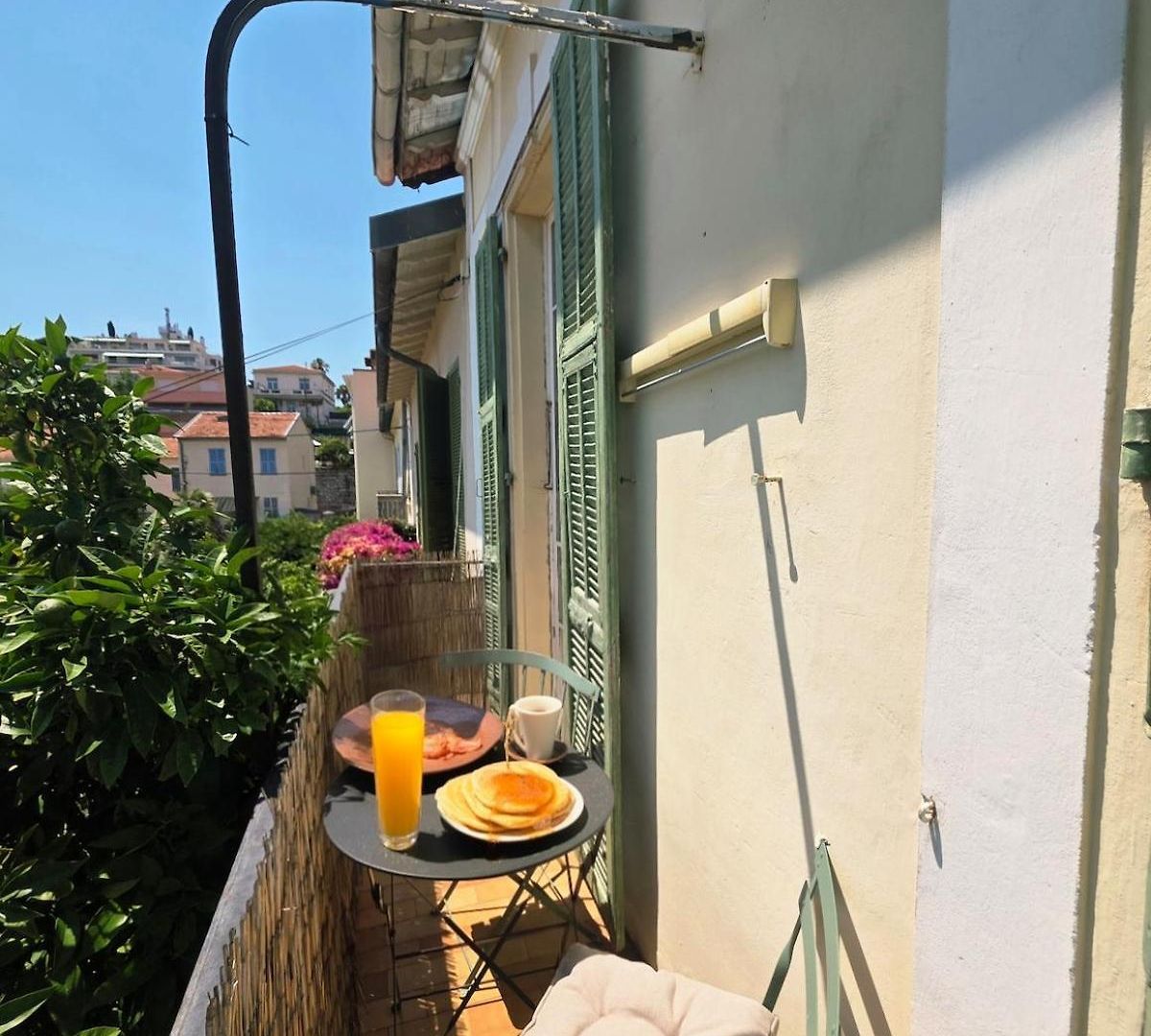 Charming House With Sea View In * Nice