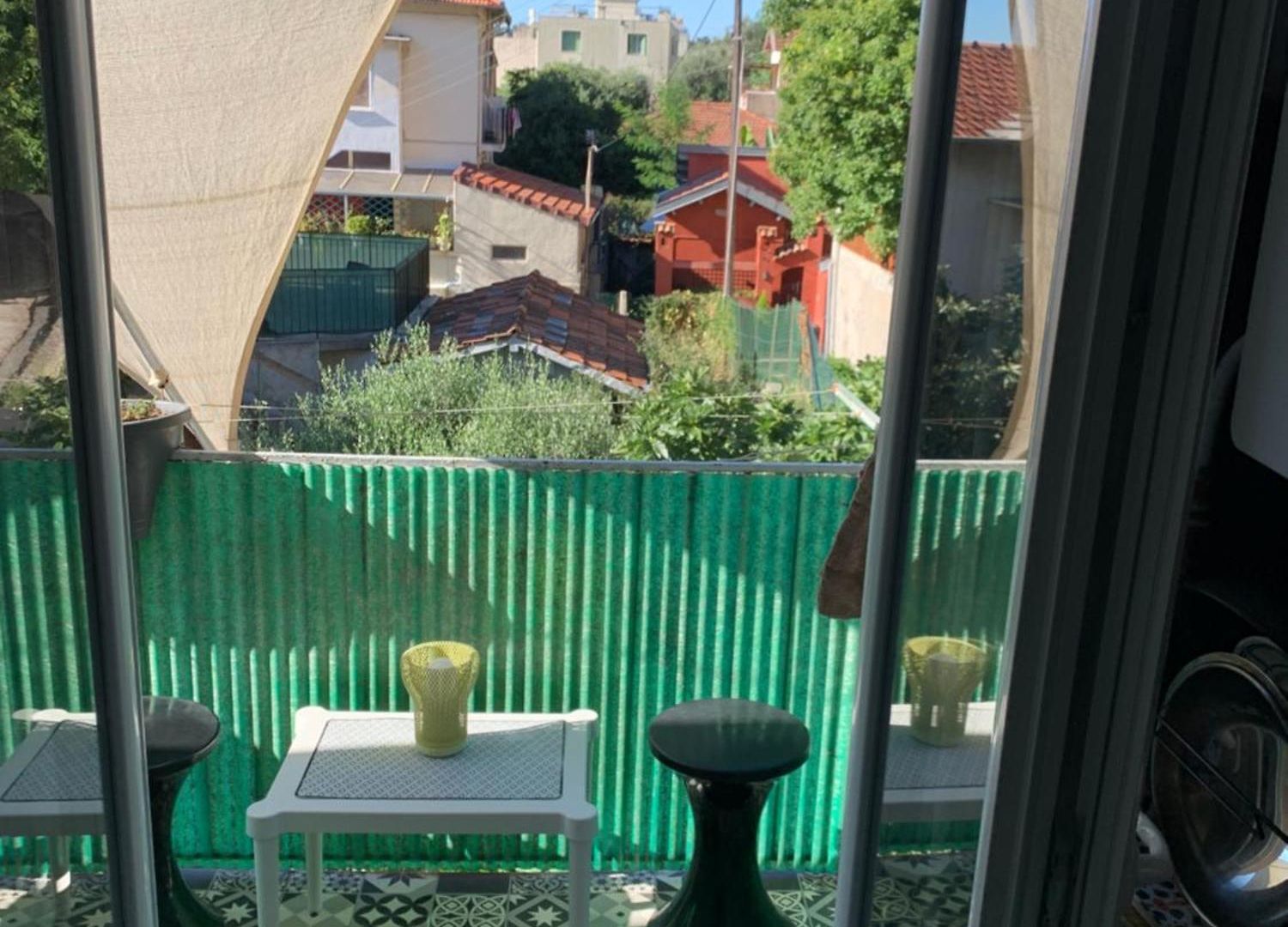 Apartment 2p Renove Dans Bel Immeuble Nicois De Caractere Nice