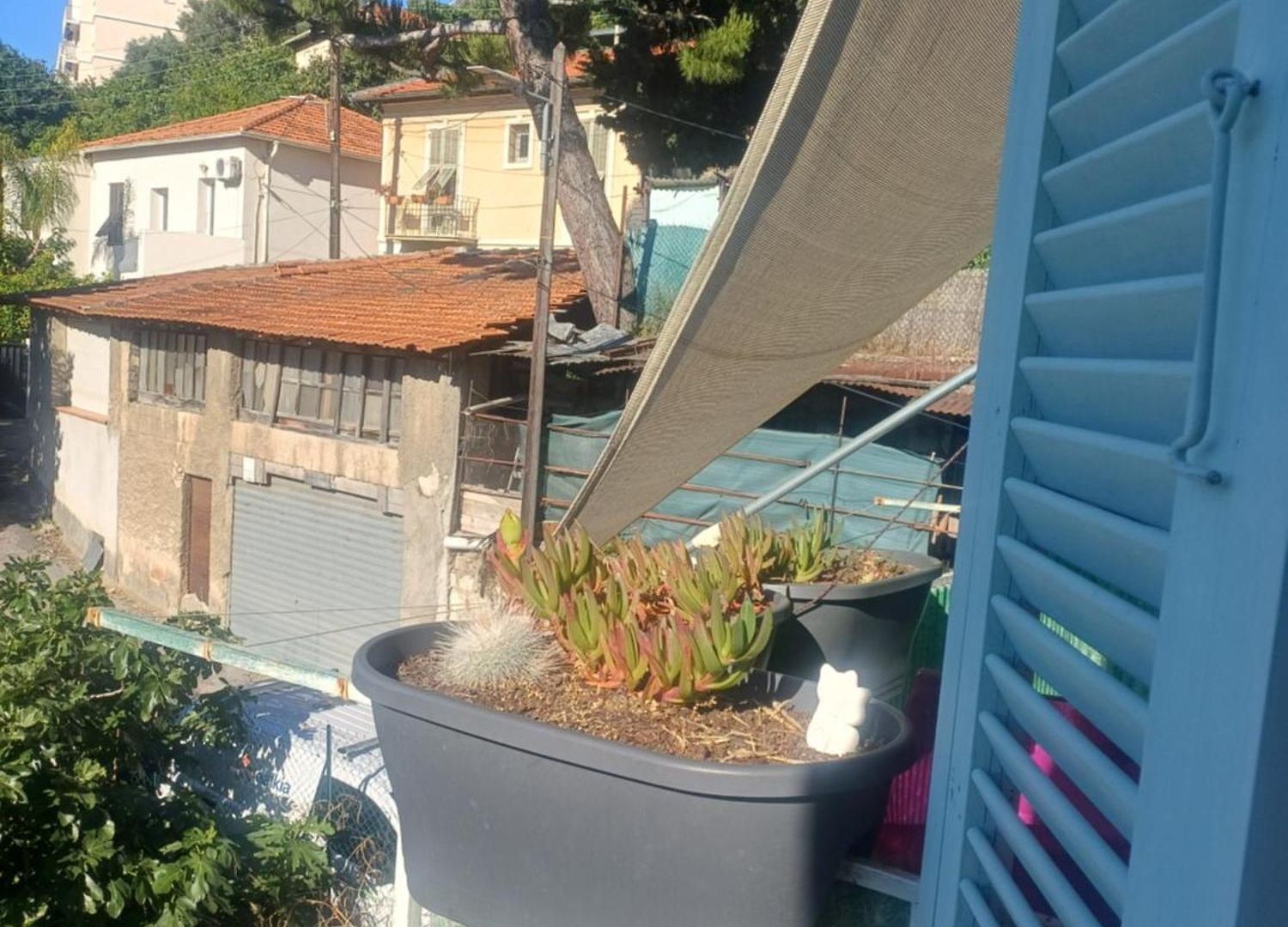 2p Renove Dans Bel Immeuble Nicois De Caractere Apartment *