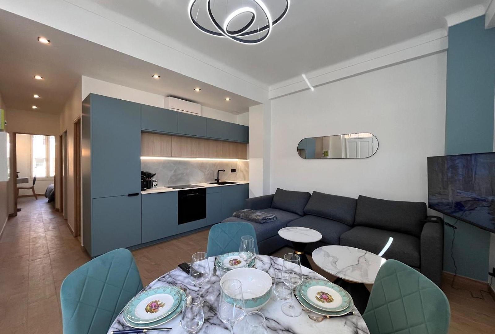 Terrasse 4 A 6 Personnes De Gamme Port, Riquier *