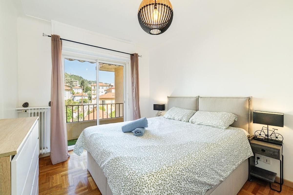 Apartment Spacieux T3 Avec Balcon Confort Et Convivialite *
