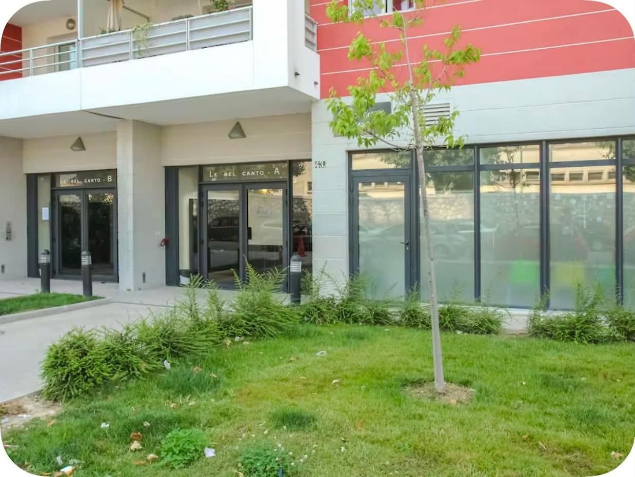 Apartment Moderne Avec Terrasse, Parking Et Clim *