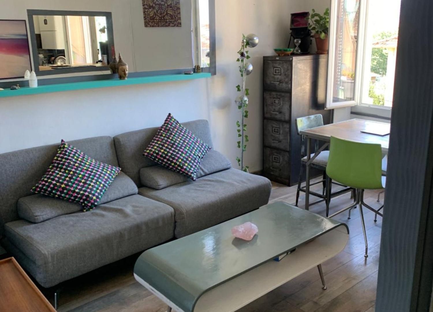 2p Renove Dans Bel Immeuble Nicois De Caractere Apartment