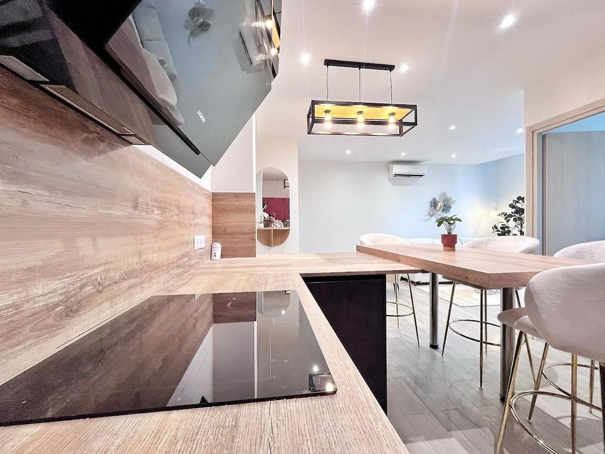 Le Magnifique Promenade Apartment
