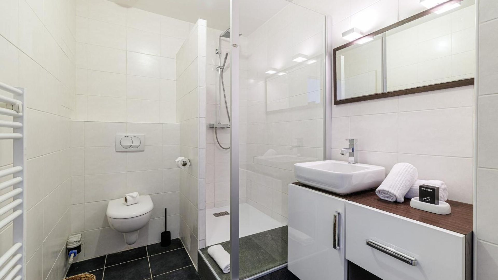 Charming 1 Bdr In The Center *
