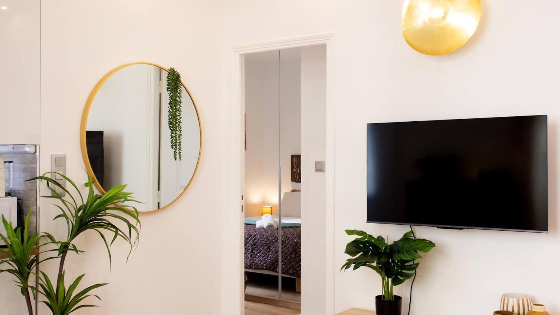 L23 Staywizus - 1 Bdr Shakespeare 2 Balconies - Clim & Wifi *