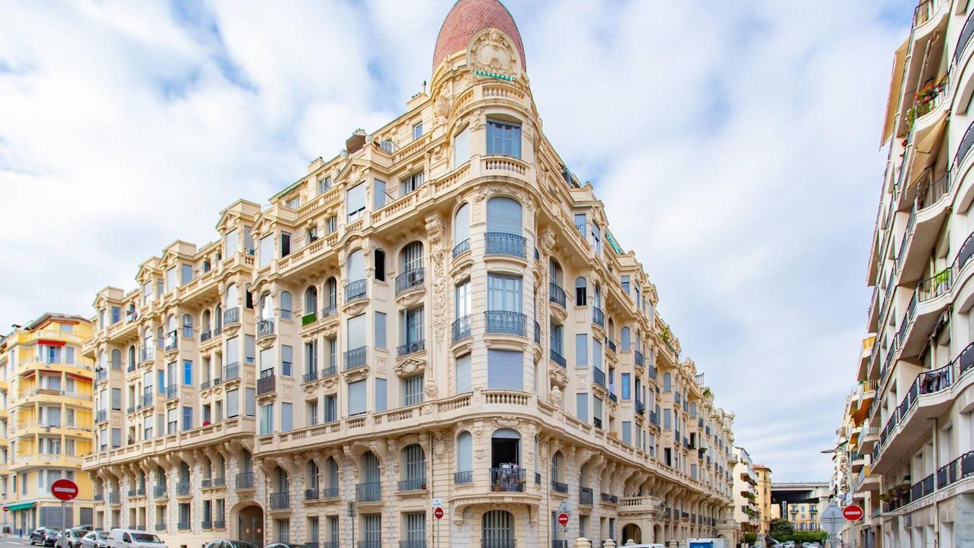 Apartment L23 Staywizus - 1 Bdr Shakespeare 2 Balconies - Clim & Wifi *