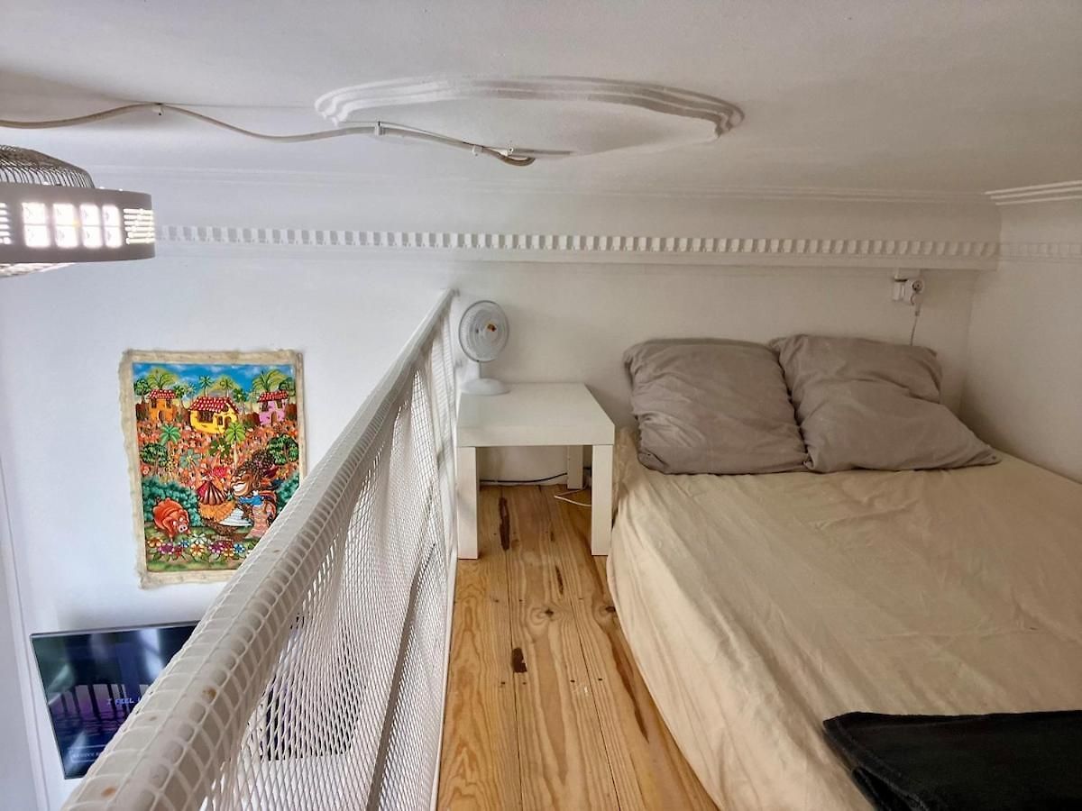 Apartment Sleeps 5 - Budget-friendly Flat - And Cozy *