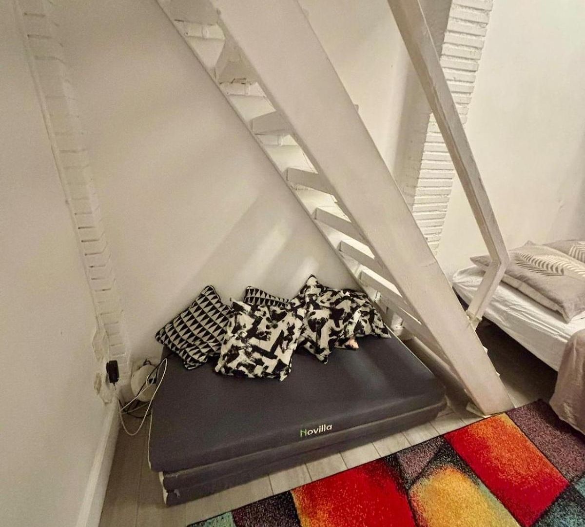 Apartment Sleeps 5 - Budget-friendly Flat - And Cozy *