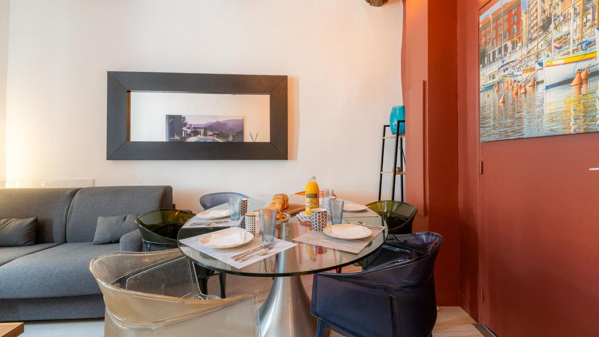 Apartment Old Town Nice, 2 Bedrooms & 2 Bathrooms,quiet, Ac For 4 People *