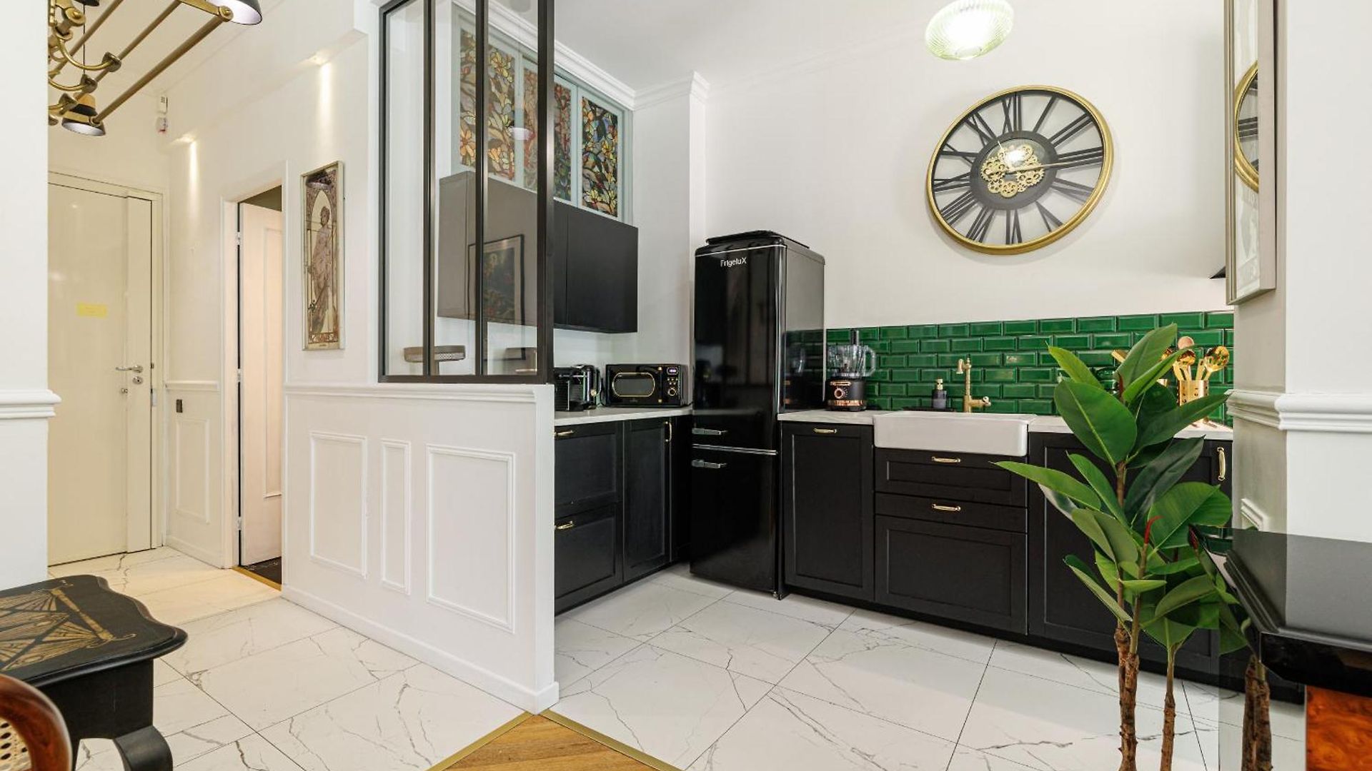 Peaceful 1 Bdr & Large Sunny Terrace - Bail Mobilite Apartment