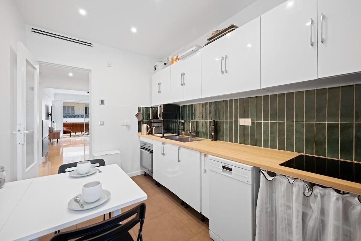 Apartment 110 M2 Family, 3 Bedrooms Ac And Terrace 8 Min Away Nice