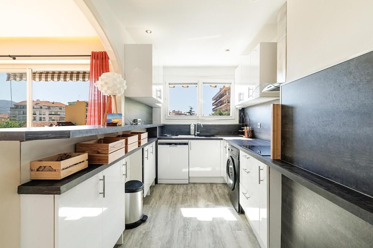 Spacieux T3 Avec Balcon Confort Et Convivialite Apartment Nice